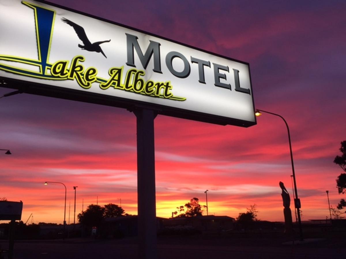 Lake Albert Motel Meningie Экстерьер фото
